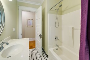 Cozy Michigan Retreat w/ Deck & Gas Grill!