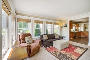 Cozy Michigan Retreat w/ Deck & Gas Grill!