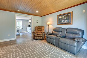 Chippewa Falls Retreat on Lake Wissota w/ 2 Decks!