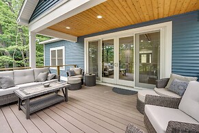 Waterfront Michigan Getaway w/ Private Dock