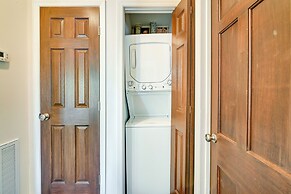 Charming Apartment in Downtown Georgetown!