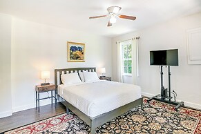 Charming Apartment in Downtown Georgetown!