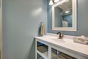 Chippewa Falls Getaway w/ Community Lake Access!