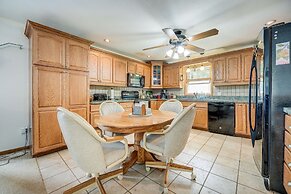 Charming Battle Creek Cottage w/ Dock!