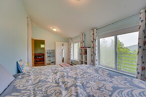 Enchanting Dorset Mountain Home w/ Stunning Views!