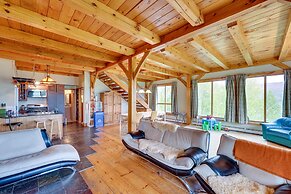 Enchanting Dorset Mountain Home w/ Stunning Views!