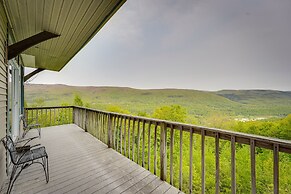 Enchanting Dorset Mountain Home w/ Stunning Views!