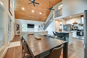 Luxe Kentucky Cabin Rental ~ 36 Mi to Mammoth Cave