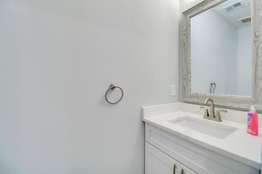 Dumfries Vacation Rental ~ 32 Mi to Washington DC!