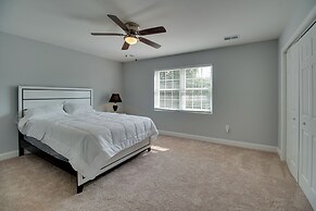 Dumfries Vacation Rental ~ 32 Mi to Washington DC!