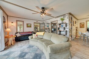 Lakefront Michigan Abode w/ Deck & Fire Pit!