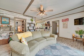 Lakefront Michigan Abode w/ Deck & Fire Pit!