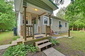 Lakefront Michigan Abode w/ Deck & Fire Pit!
