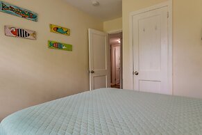 Charming Pensacola Vacation Rental - 3 Mi to Dtwn