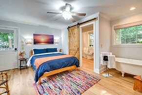 Cute Georgetown Villa < 1 Mi to Historic District