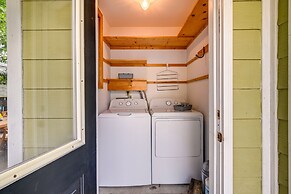 Cute Georgetown Villa < 1 Mi to Historic District