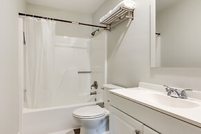 Waterfront Alabama Vacation Rental w/ Deck