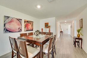 Modern Poinciana Retreat: 27 Mi to Disney World!