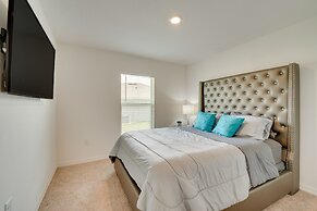 Modern Poinciana Retreat: 27 Mi to Disney World!