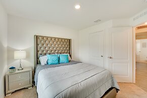Modern Poinciana Retreat: 27 Mi to Disney World!