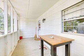 2 Mi to Lake: Lineville Farmhouse w/ Fire Pit