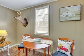 2 Mi to Lake: Lineville Farmhouse w/ Fire Pit