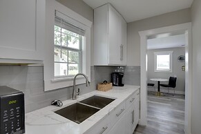 Private Pool & Guest House: Spacious Kemp Home!
