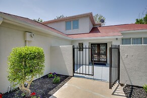 Private Pool & Guest House: Spacious Kemp Home!