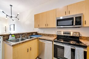 Pool Access: Family-friendly Poinciana Condo!