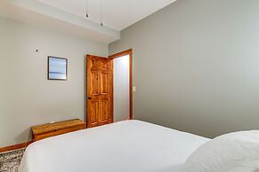 Lakefront Orange Vacation Rental - Pet Friendly!
