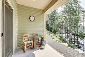 Lakefront Orange Vacation Rental - Pet Friendly!