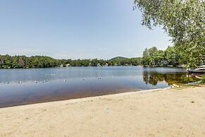 Lakefront Orange Vacation Rental - Pet Friendly!