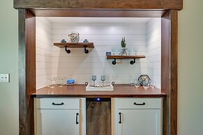 Lake Keowee Condo: Resort Pools & Lake Access!