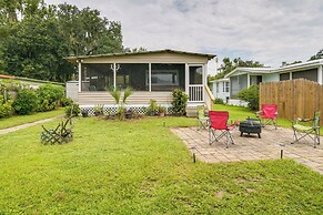 Satsuma Home w/ Fire Pit + Dunns Creek Access!