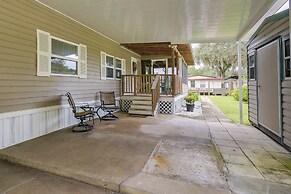Satsuma Home w/ Fire Pit + Dunns Creek Access!