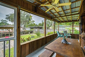 Satsuma Home w/ Fire Pit + Dunns Creek Access!