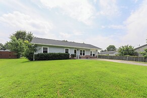 Quaint Jacksonville Getaway Near Camp Lejeune!