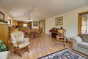 Cozy Frazee Lake Home w/ Hot Tub & Fire Pit!