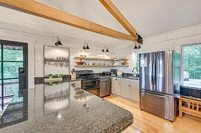 Relaxing Salem House With Boat Slip & Mtn Views!