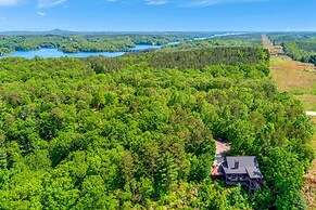 Relaxing Salem House With Boat Slip & Mtn Views!