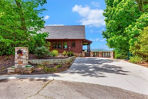 Relaxing Salem House With Boat Slip & Mtn Views!