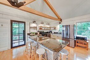 Relaxing Salem House With Boat Slip & Mtn Views!