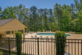 Keowee Key Condo Rental w/ Golf Course View!