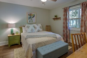 Keowee Key Condo Rental w/ Golf Course View!