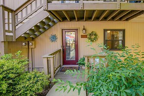 Keowee Key Condo Rental w/ Golf Course View!