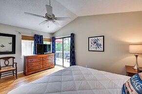 Walk to Lake Keowee: Salem Townhome w/ Deck