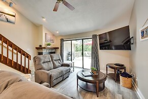 Walk to Lake Keowee: Salem Townhome w/ Deck