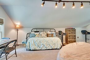 Cozy Tennessee Abode w/ Private Hot Tub & Fire Pit