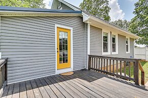 Cozy Tennessee Abode w/ Private Hot Tub & Fire Pit