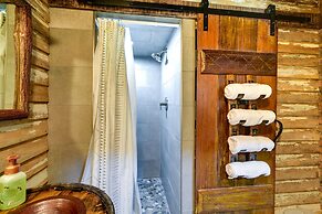 Glasgow Getaway w/ Patio, Fireplace & Grill!